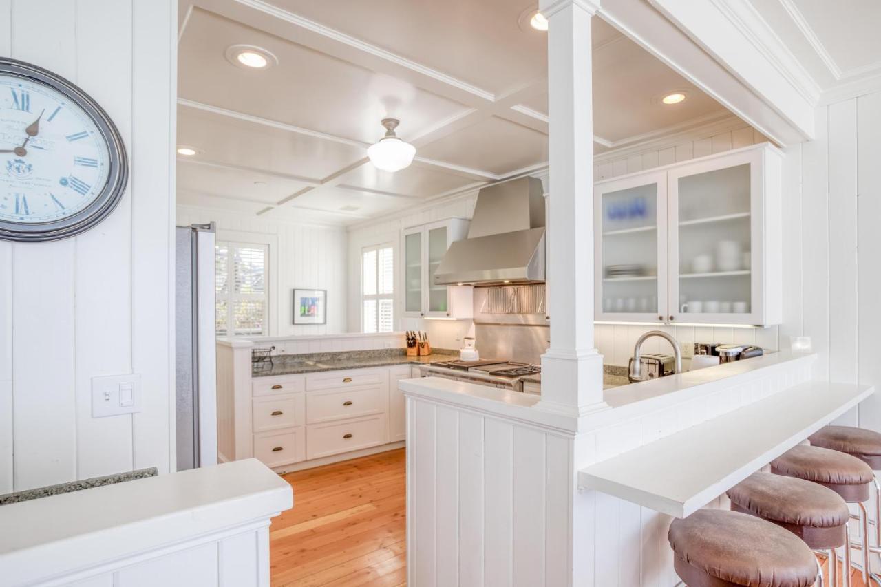 Seaglass Cottage Depoe Bay Exterior photo